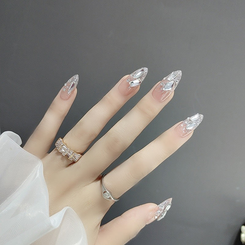 Künstlerisches Strass-verschönertes Press-On Nagelset Karnz