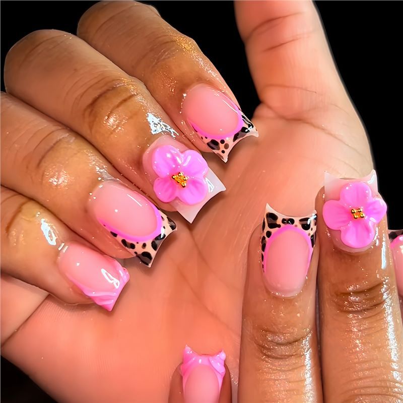 Floral Design Press-On Nail Set Karnz