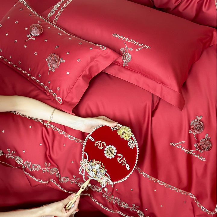 Besticktes Bettbezug-Set aus Baumwollsatin mit 3D-Rosenapplikationen und Zierkante