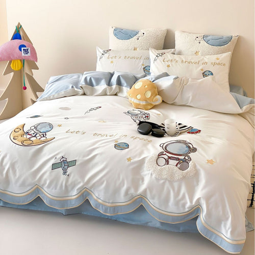 Kinderzimmer Raumfahrt-Themen besticktes Baumwollsatin Bettwäsche Set mit gewelltem Saum und Kissenbezügen