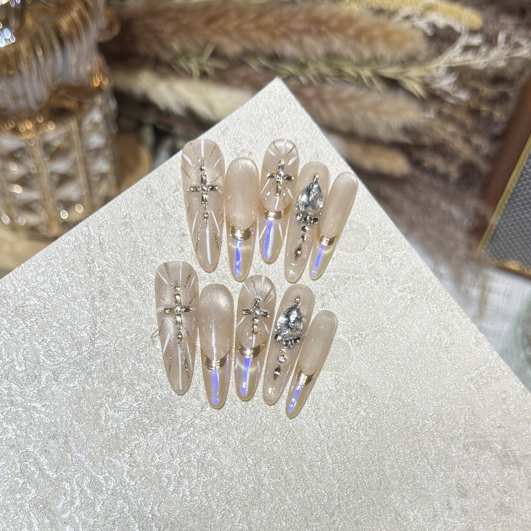 Premium Stiletto Press-On Nagelkunst Set mit Edelsteinakzenten Karnz