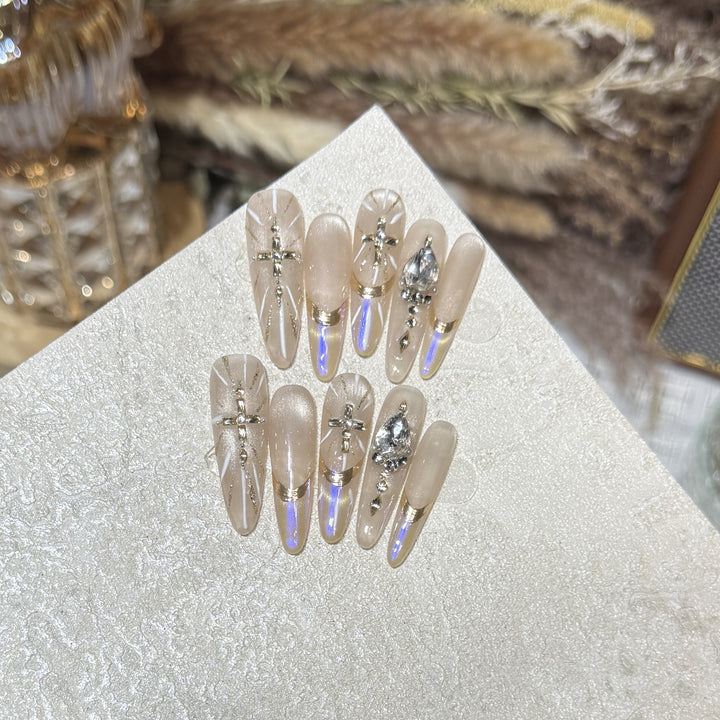 Premium Stiletto Press-On Nagelkunst Set mit Edelsteinakzenten Karnz
