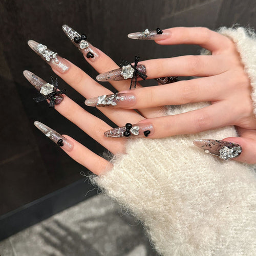 Glamouröse mit Strass veredelte Press-On Nagelset