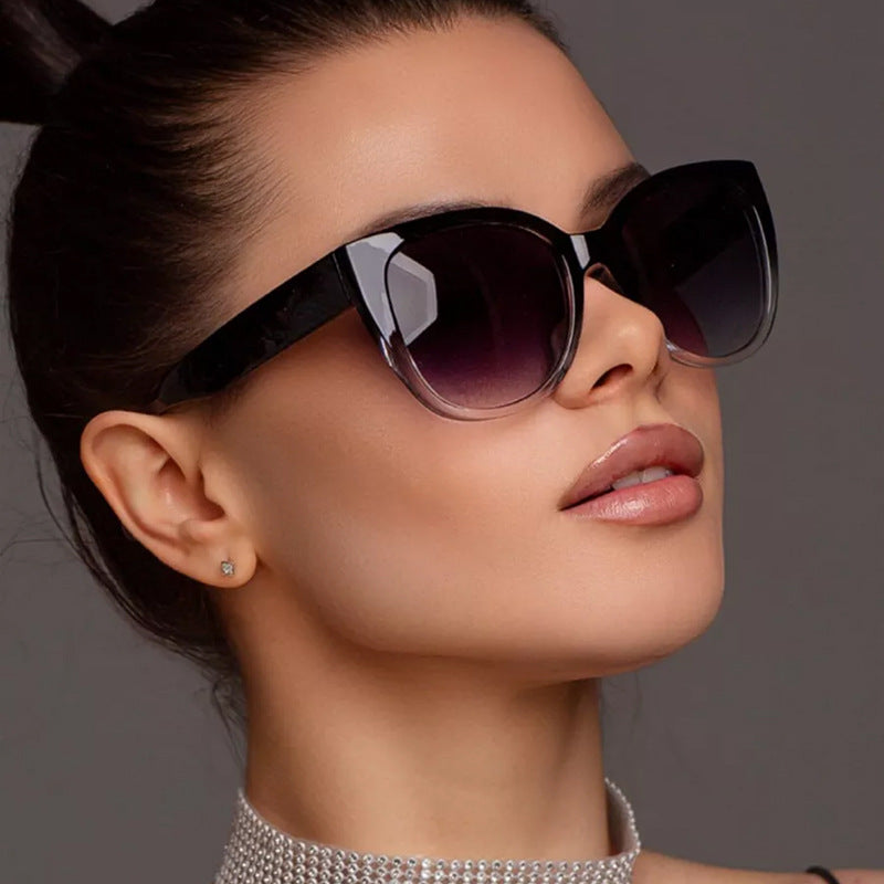 Damen extravagante Sonnenbrille mit modischem Cat-Eye Design Karnz