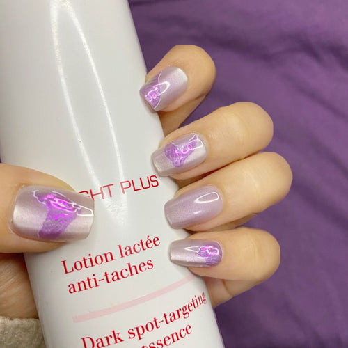Elegantes von Blumen inspiriertes Press-On Nagelkunstset