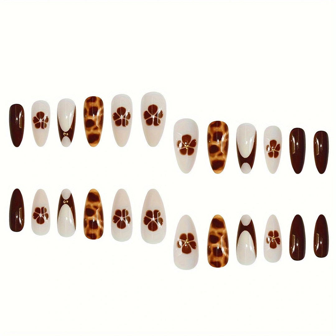 Künstlerisches Stiletto Press-On Nagelset Karnz