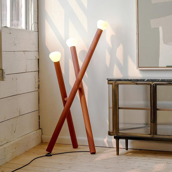 Moderne Tri-Pole Stehlampe