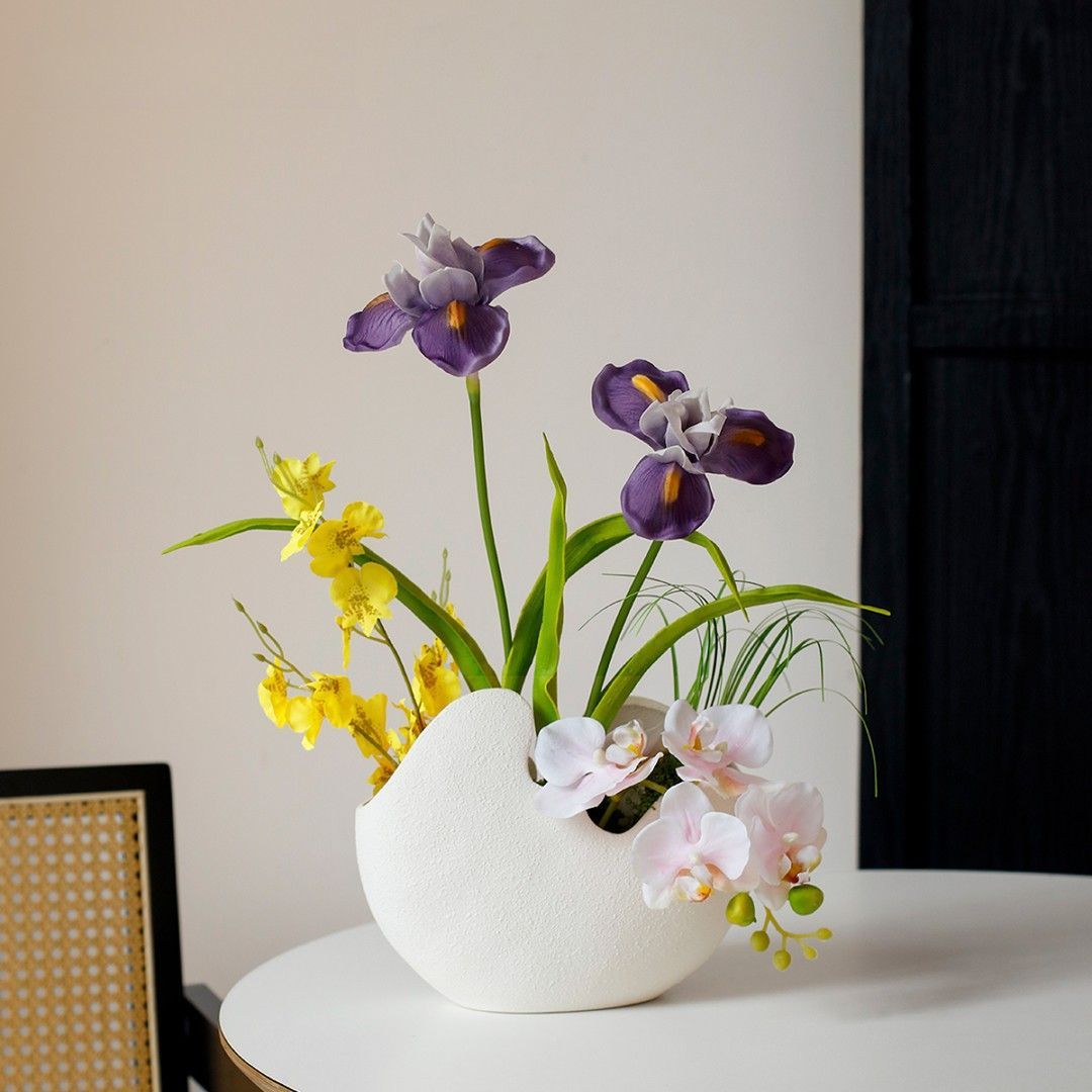 Moderne Keramische Blumenarrangement