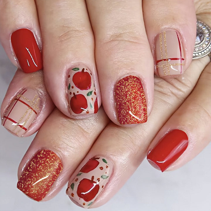 Künstlerisches Press-On Nageldesign Set Karnz