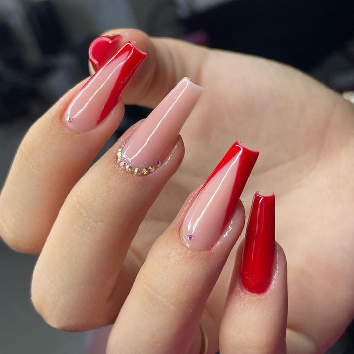 Glamouröse Glitzer-Stiletto Press-On Nägel Karnz