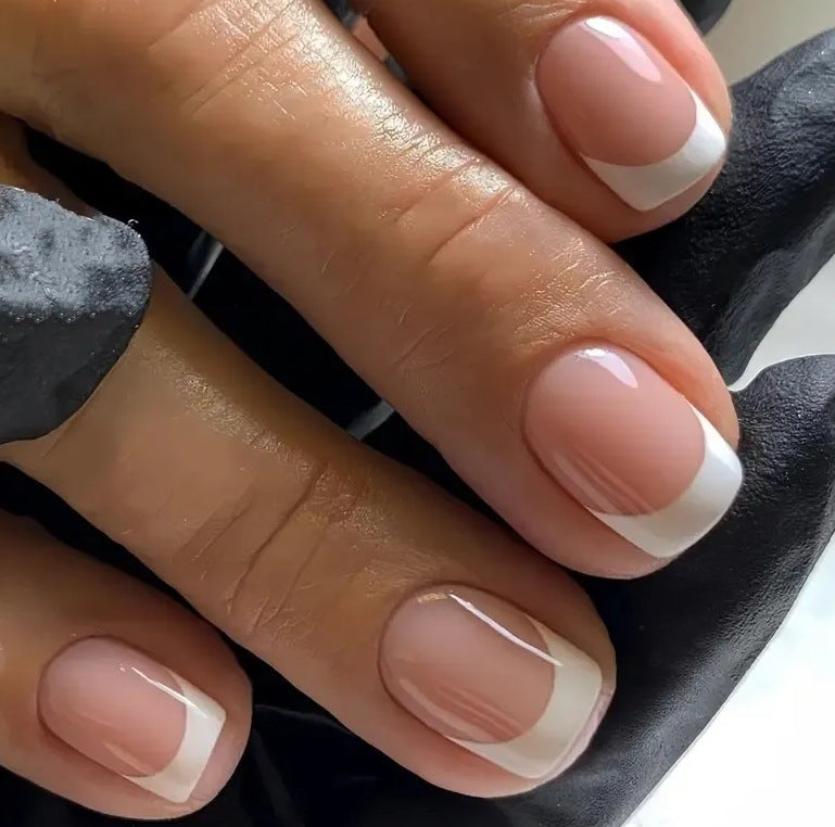 Chic Französische Tip Nagelverstärkungen Karnz