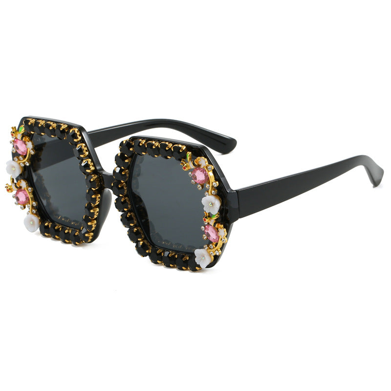 Damen extravagante Hexagon-Sonnenbrille mit Kristallverzierung Karnz