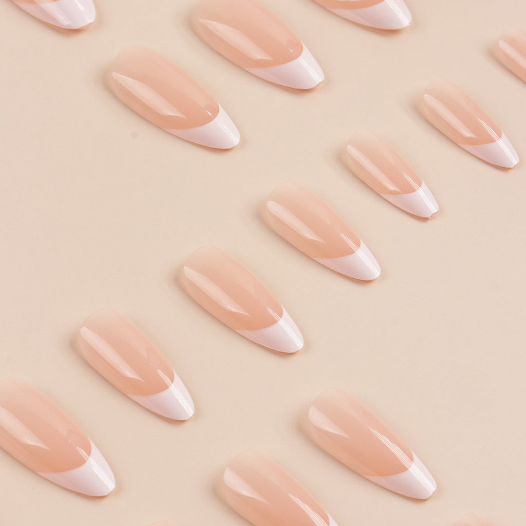 French Tip Nail Art Karnz