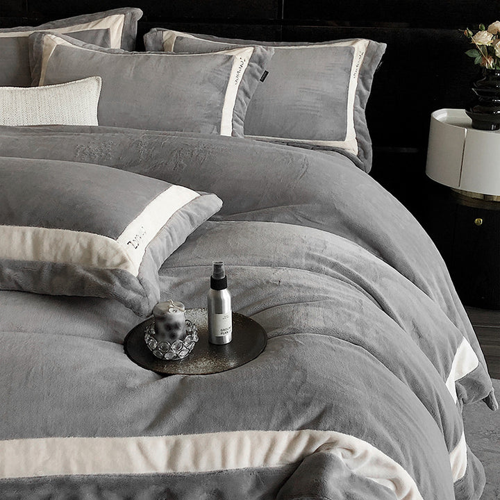Luxus Bettwäsche-Set aus Baumwollsatin mit kontrastierender Bordüre
