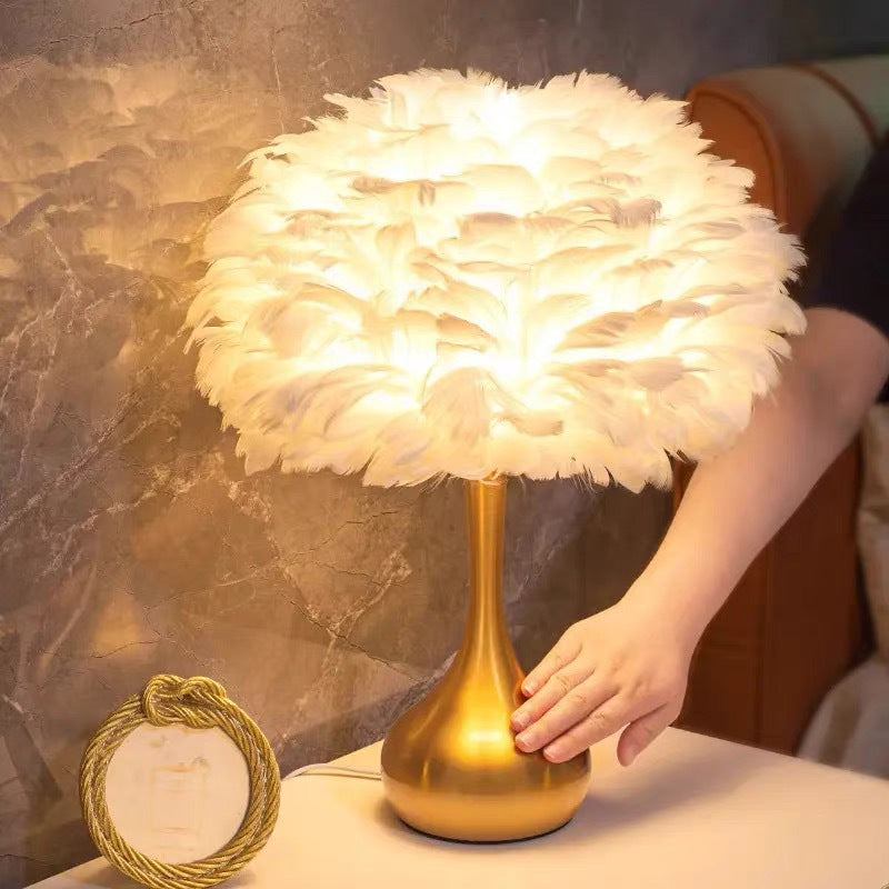 Federnde dekorative Tischlampe
