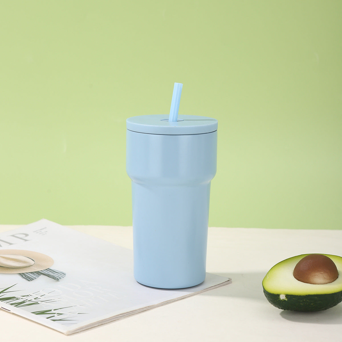 Unisex Isolierter Trinkbecher mit Staubschutzdeckel und Strohhalm Karnz
