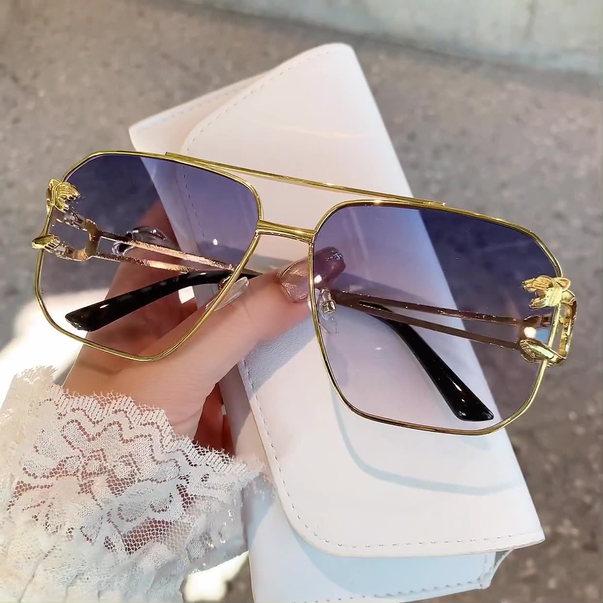 Damen quadratische Sonnenbrille mit luxuriösem Metallrahmen Karnz
