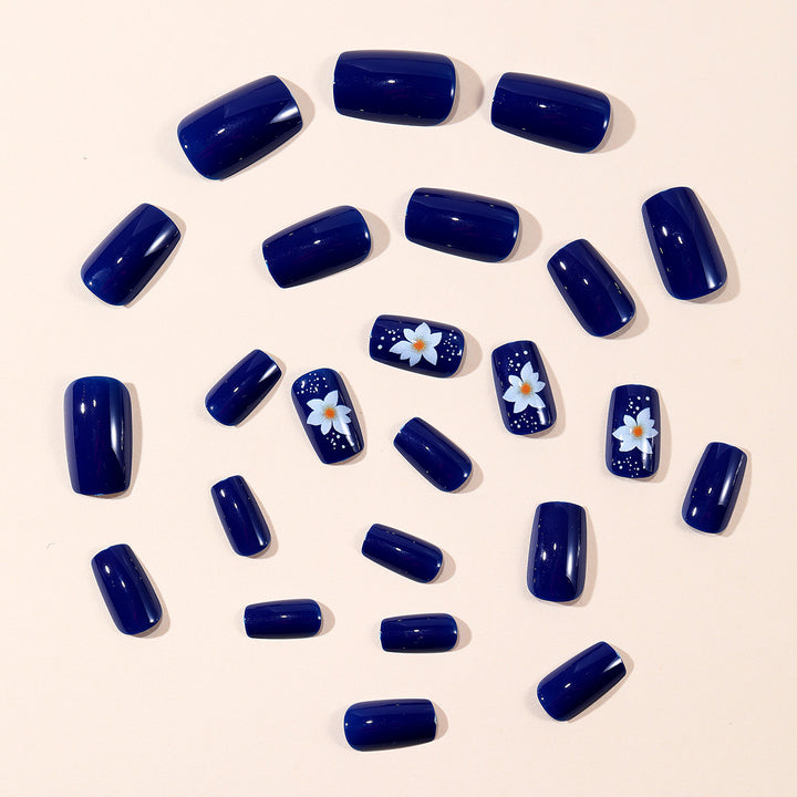 Blumenakzent-Gel-Nagelkunst Karnz