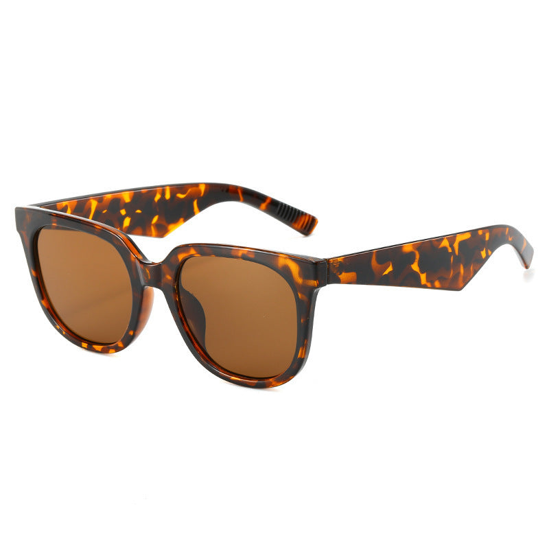 Damen stylische Sonnenbrille im modernen, geometrischen Design Karnz