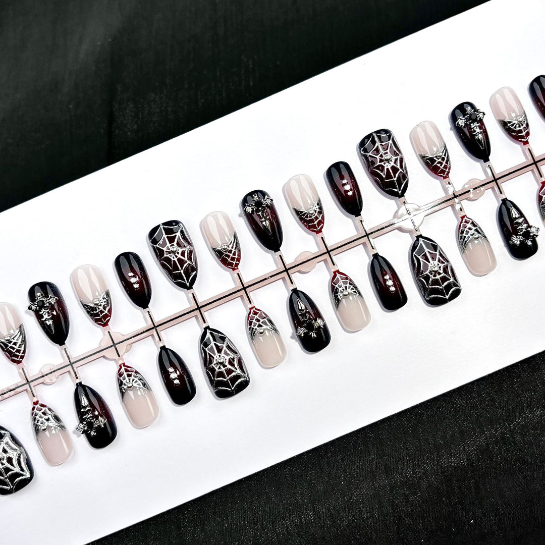 Elegante Polka Dot und Spitzen Press-On Nagel Set