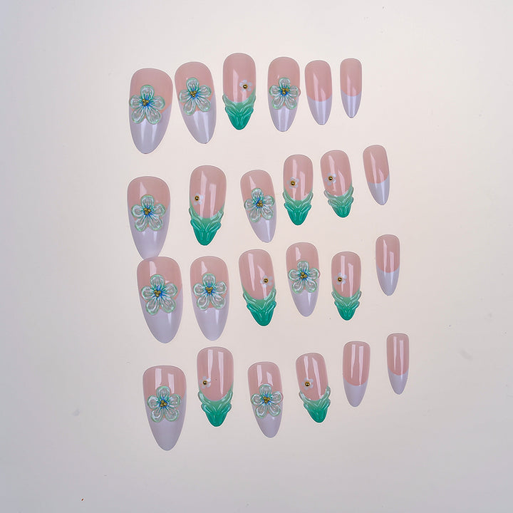 Blumenverzierte Press-On-Nagelset Karnz
