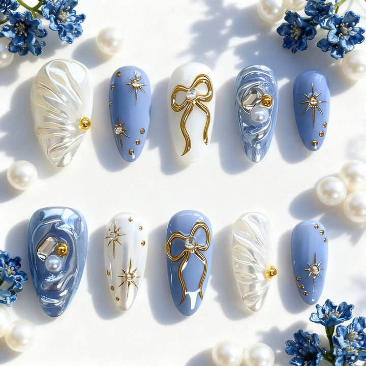Kunstvoll gestaltetes Nagelset Karnz