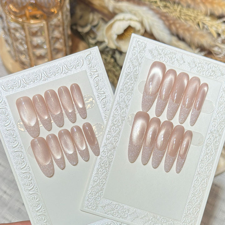 Glänzendes Press-On Nails Set Karnz
