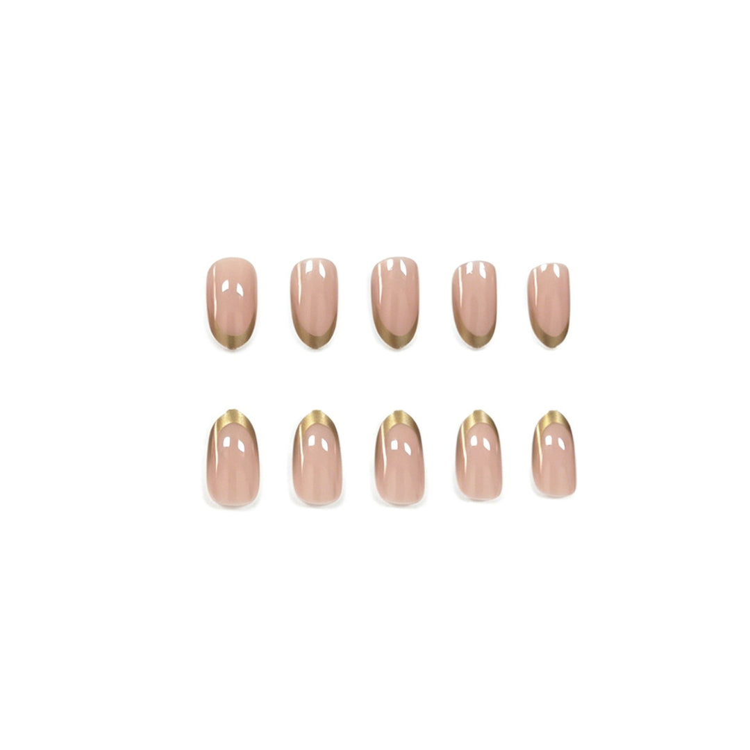 Elegante Metallic French Tip Nagelverzierung Karnz