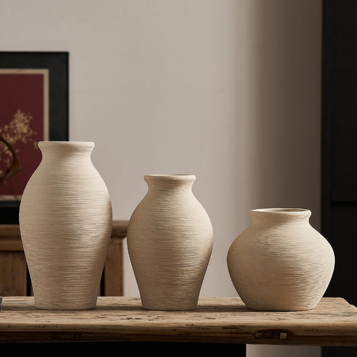 Elegante Keramikvase mit strukturiertem Design Karnz