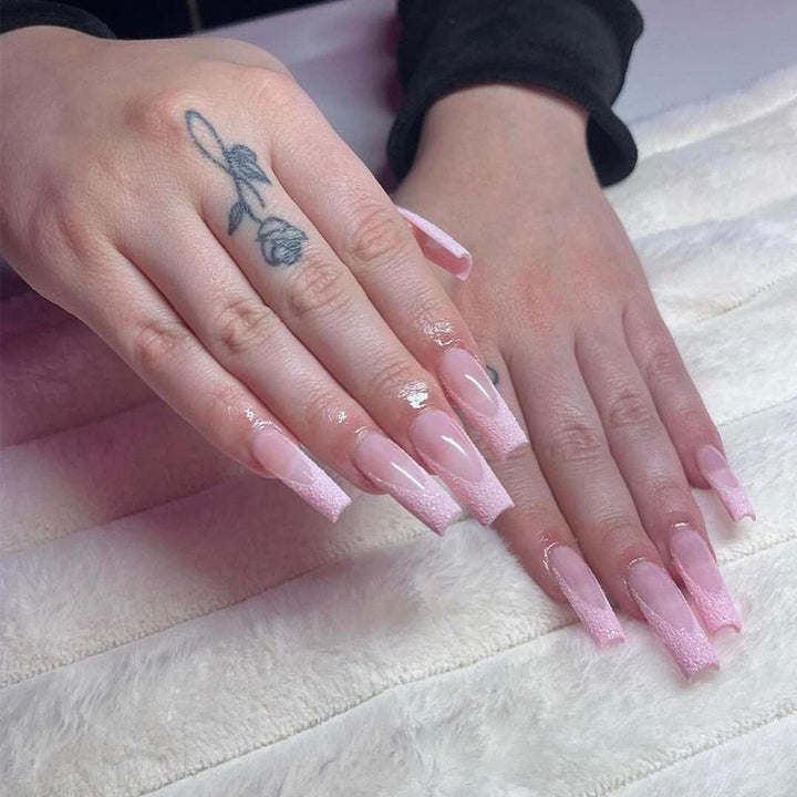 Glamouröse Glitzer-Stiletto Press-On Nägel Karnz