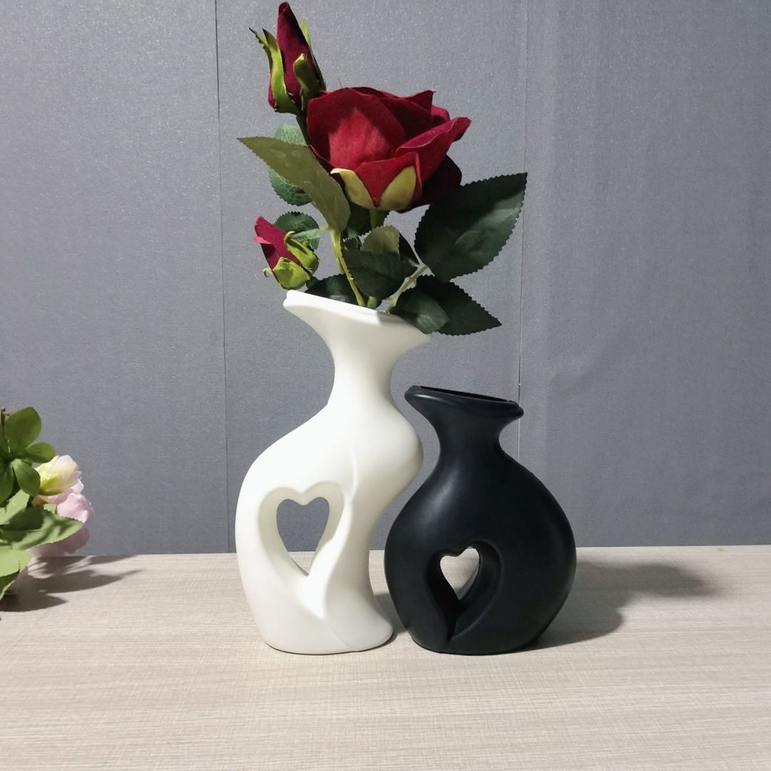 Moderne Herzförmige Dekorative Vase Karnz