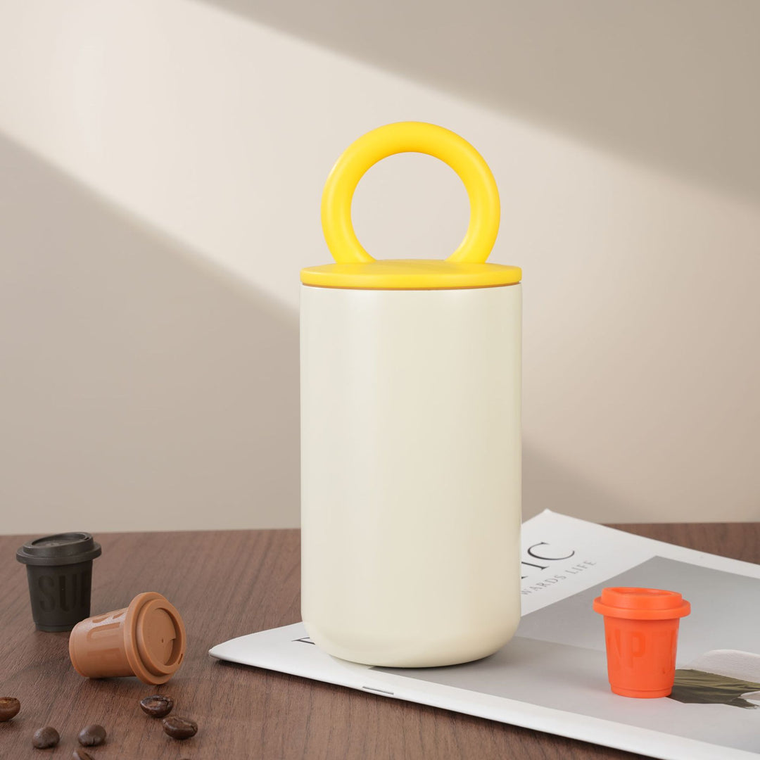 Stilvolle isolierte Wasserflasche Karnz