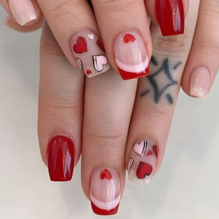 Romantisches Herzdruck Press-On Nagelkunst Set Karnz