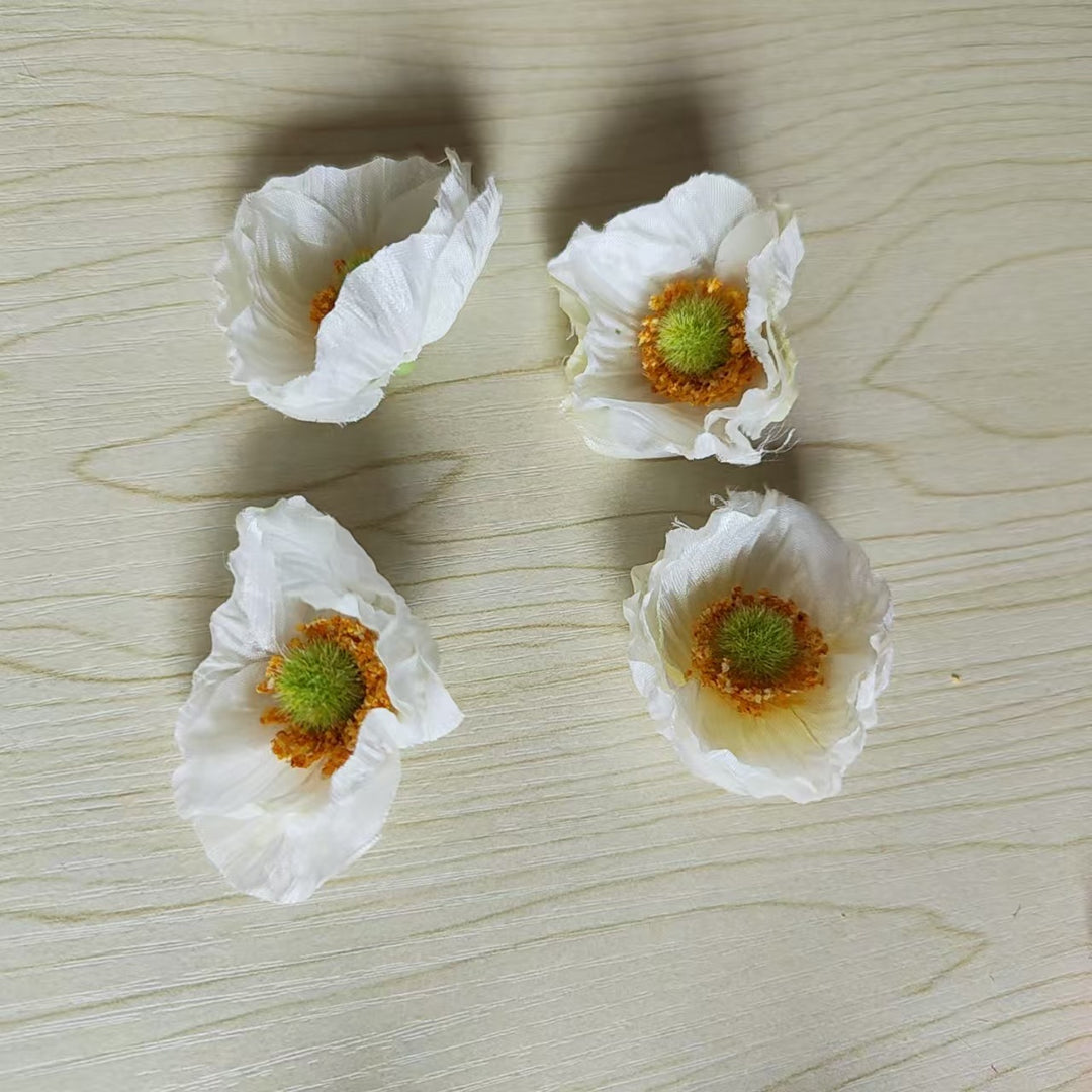 Realistische Seidenblumenverzierungen