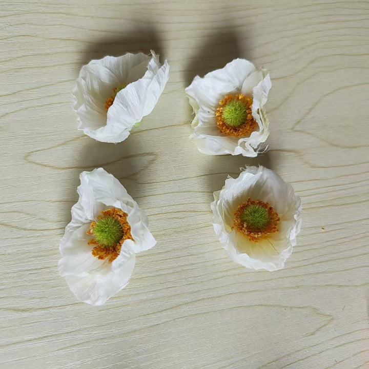 Realistische Seidenblumenverzierungen