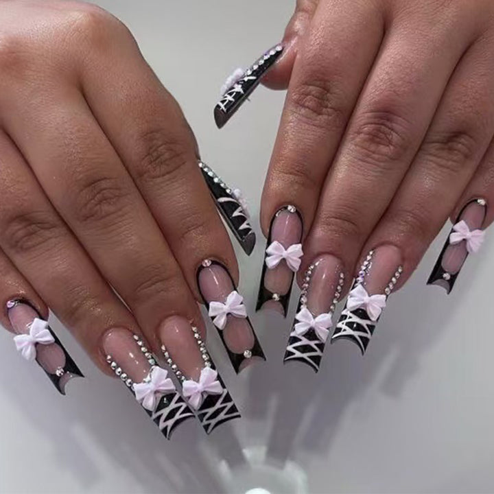 Stiletto Press-On Nail Set mit dekorativem Schleife und Juwelenakzenten Karnz