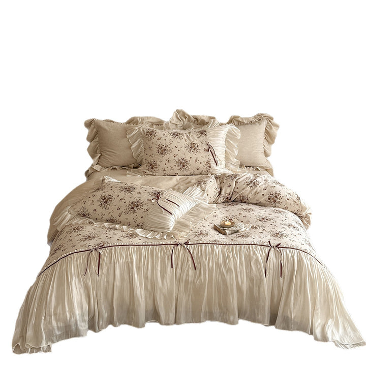 Bettwäsche-Set mit plissiertem Satin-Bettrock und Vintage‑Blumenprint
