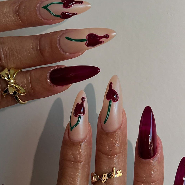 Stylisches Stiletto Press-On Nagelset Karnz