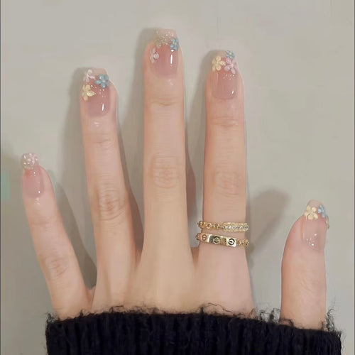 Florale Nagelkunst Extensions