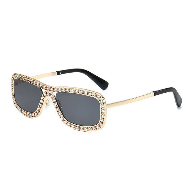 Damen Glamouröse Sonnenbrille mit funkelnden Kristallakzenten Karnz