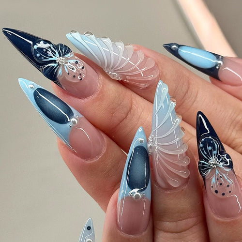 Dekoratives Press-On Nagelkunst-Set mit elegantem Ombre- und Blumenmuster Karnz