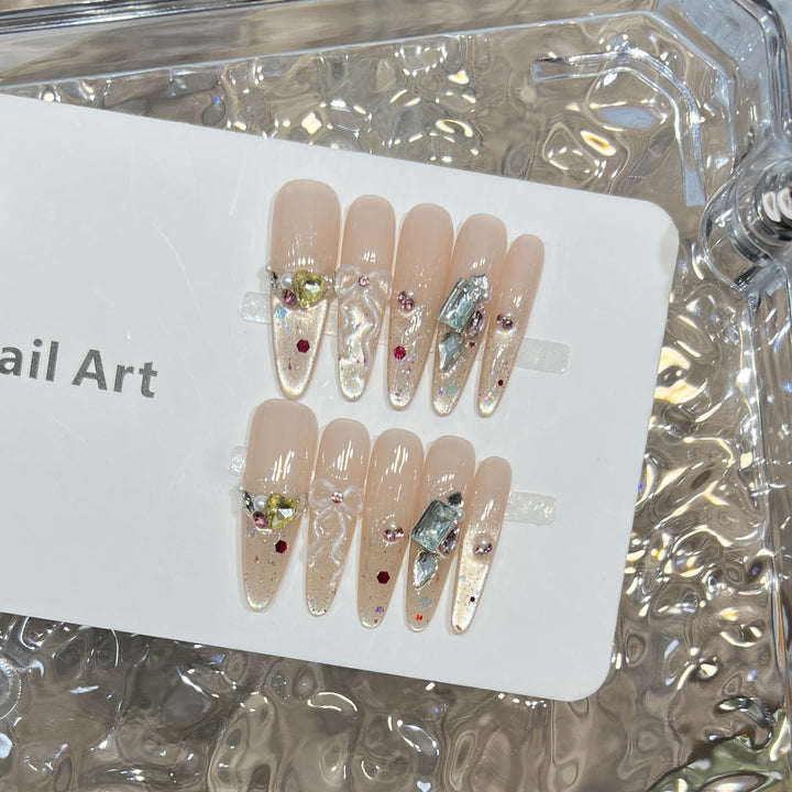 Glamouröse mit Strass verzierte Press-On Nagelset