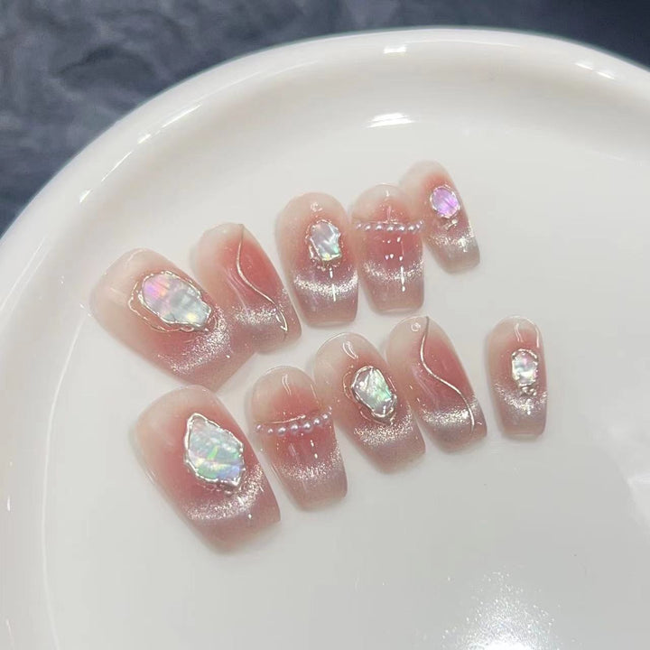 Glamouröses mit Edelsteinen verziertes Nail Art Set Karnz