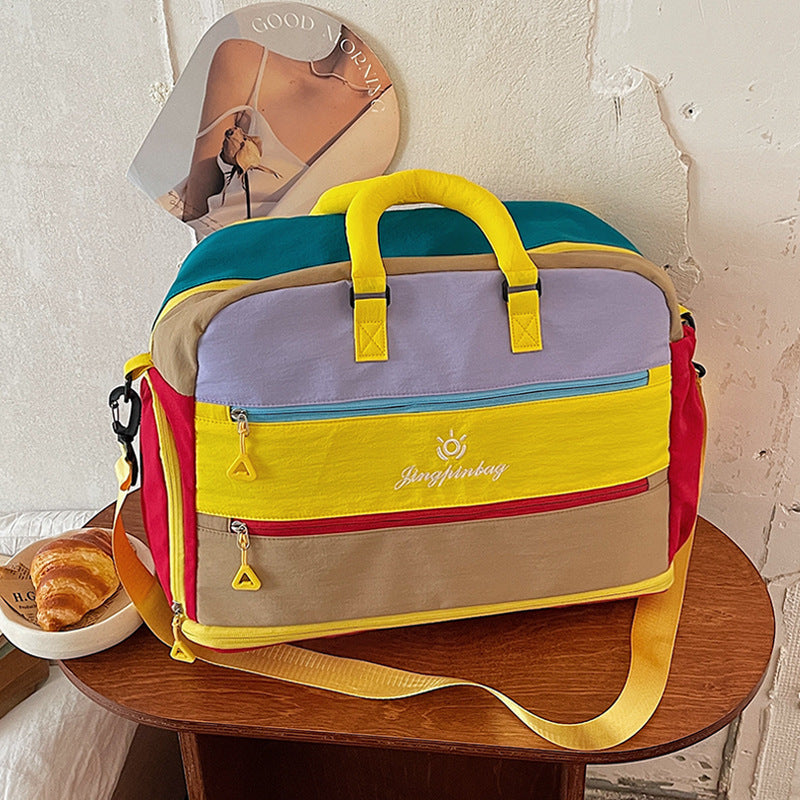 Vielseitige Reisetasche mit mehreren Taschen