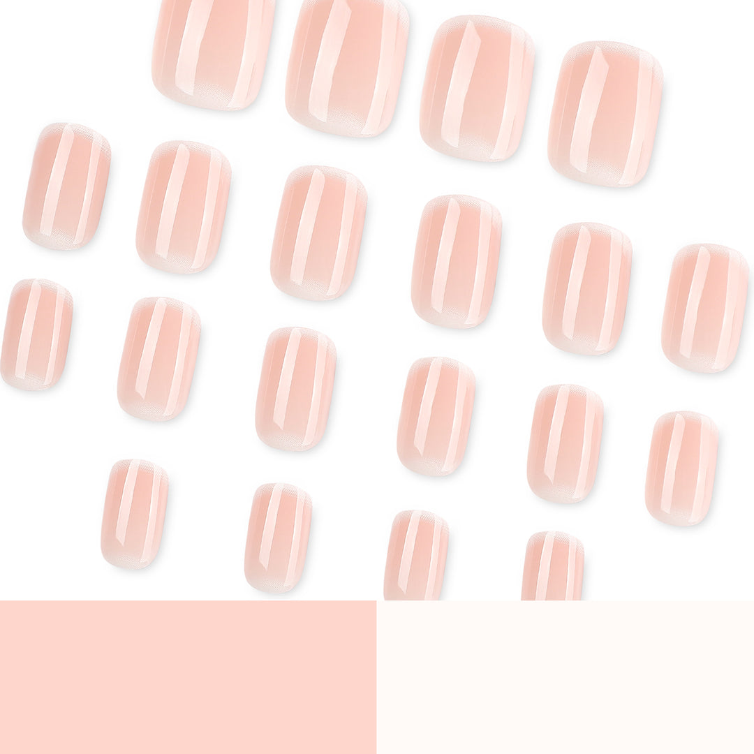 Premium Nagelkunst im eleganten French-Tip Design Karnz