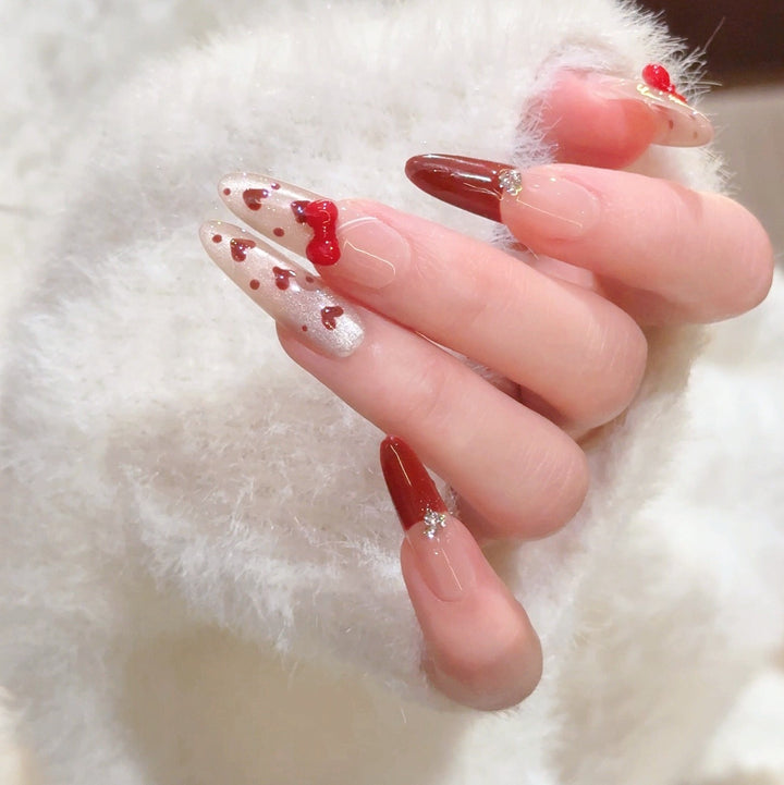 Künstlerisches Press-On Nail Set Karnz