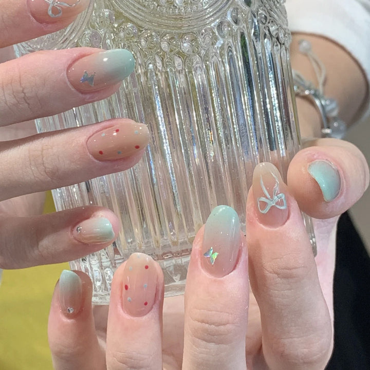 Elegantes Floral Press-On Nagelset