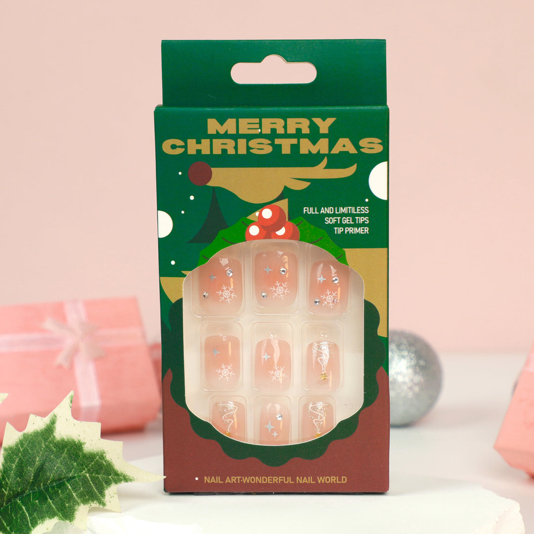 Kunstvolle Nagelverlängerungen mit Weihnachtsdesign Karnz