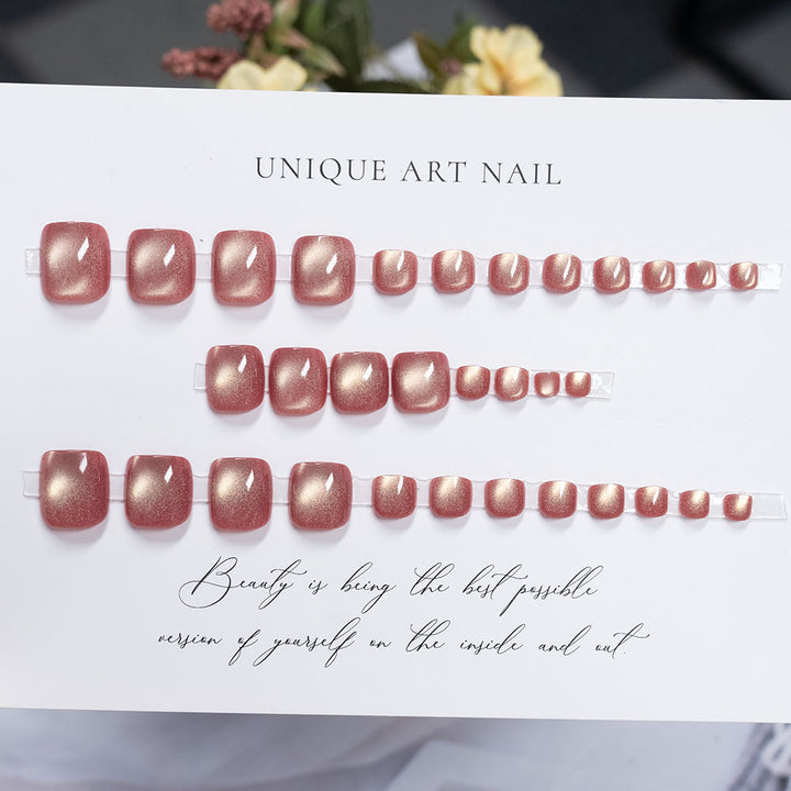 Elegante Metallische Nagelkunst