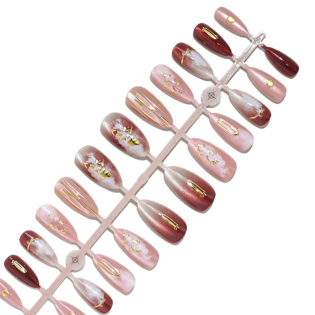 Elegantes Press-On Nagelkunst-Set Karnz